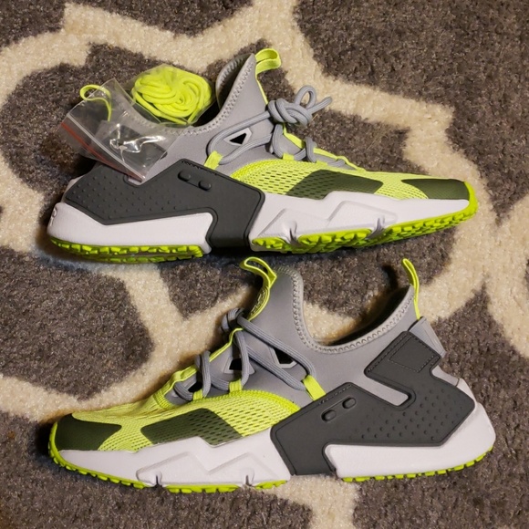 New shoes with out box - Picture 2 of 2